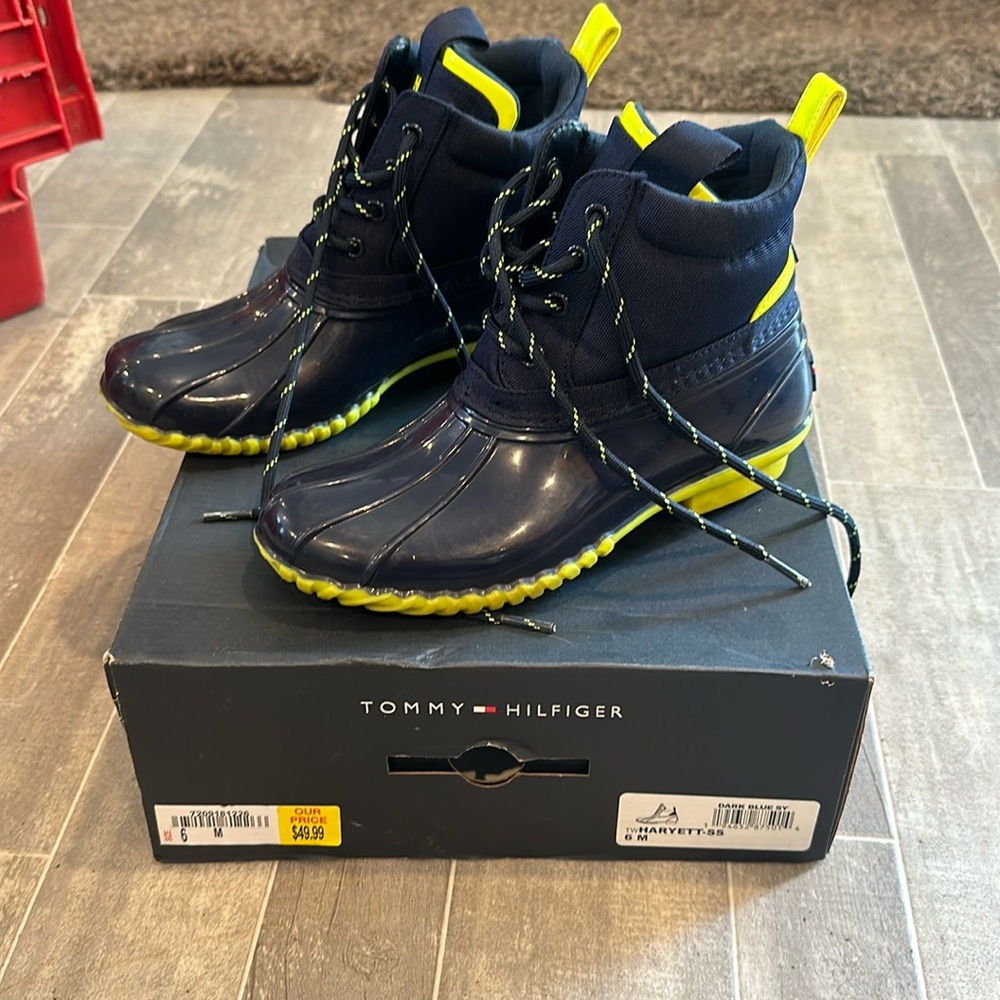 Tommy Hilfiger boots